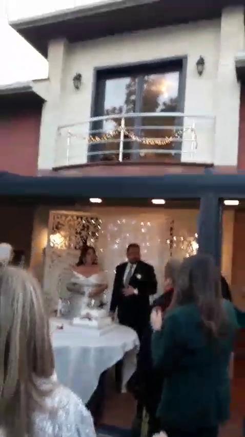 1f9efd3a-f5e6-4838-bae8-992a6eb3c7f6.mp4