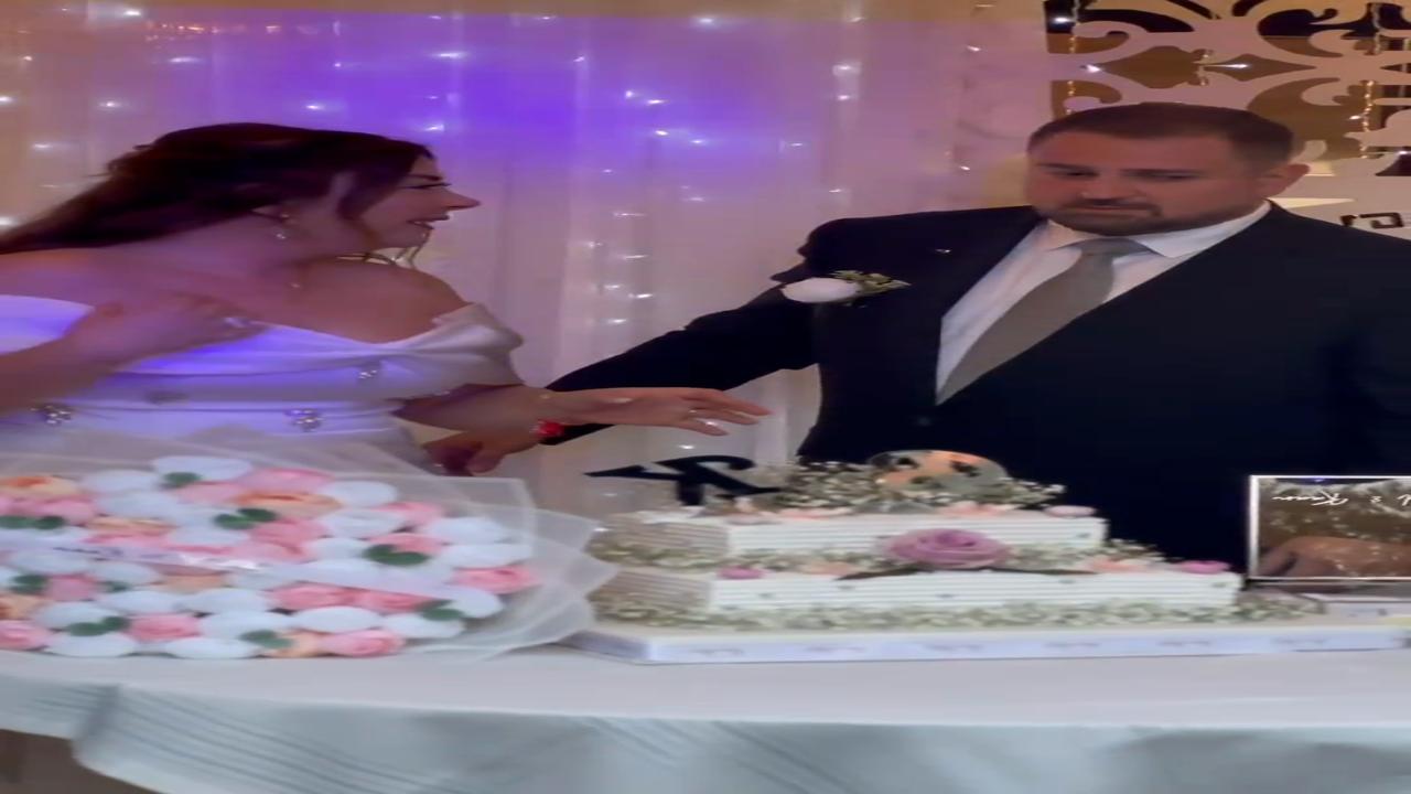 53f2fb78-f6b2-48db-b40d-2ddad5719e89.mp4