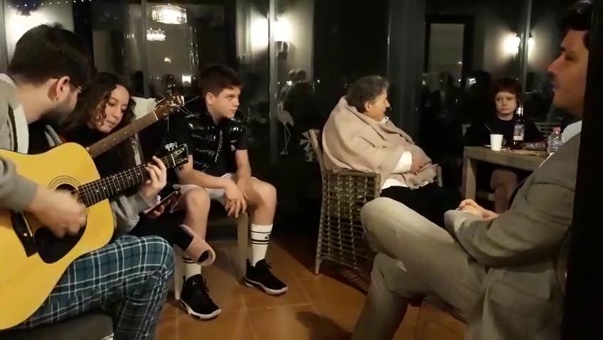 f4321983-72f8-4c9a-a9fe-5f4bfa4e564d.mp4